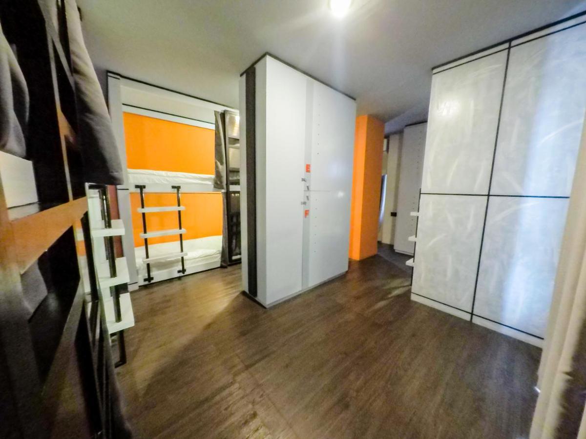 Abraham Manila - Located In Central Makati (Adults Only) Μακάτι Εξωτερικό φωτογραφία